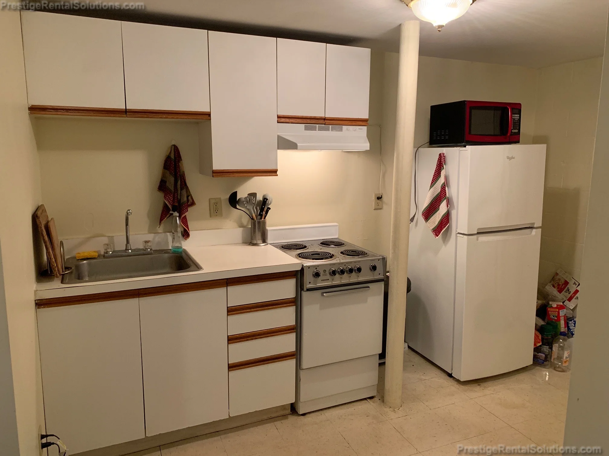 Studio bed, 1 bath apartment for rent at 1114 Commonwealth Ave Unit B, Allston — photo 4 of 8