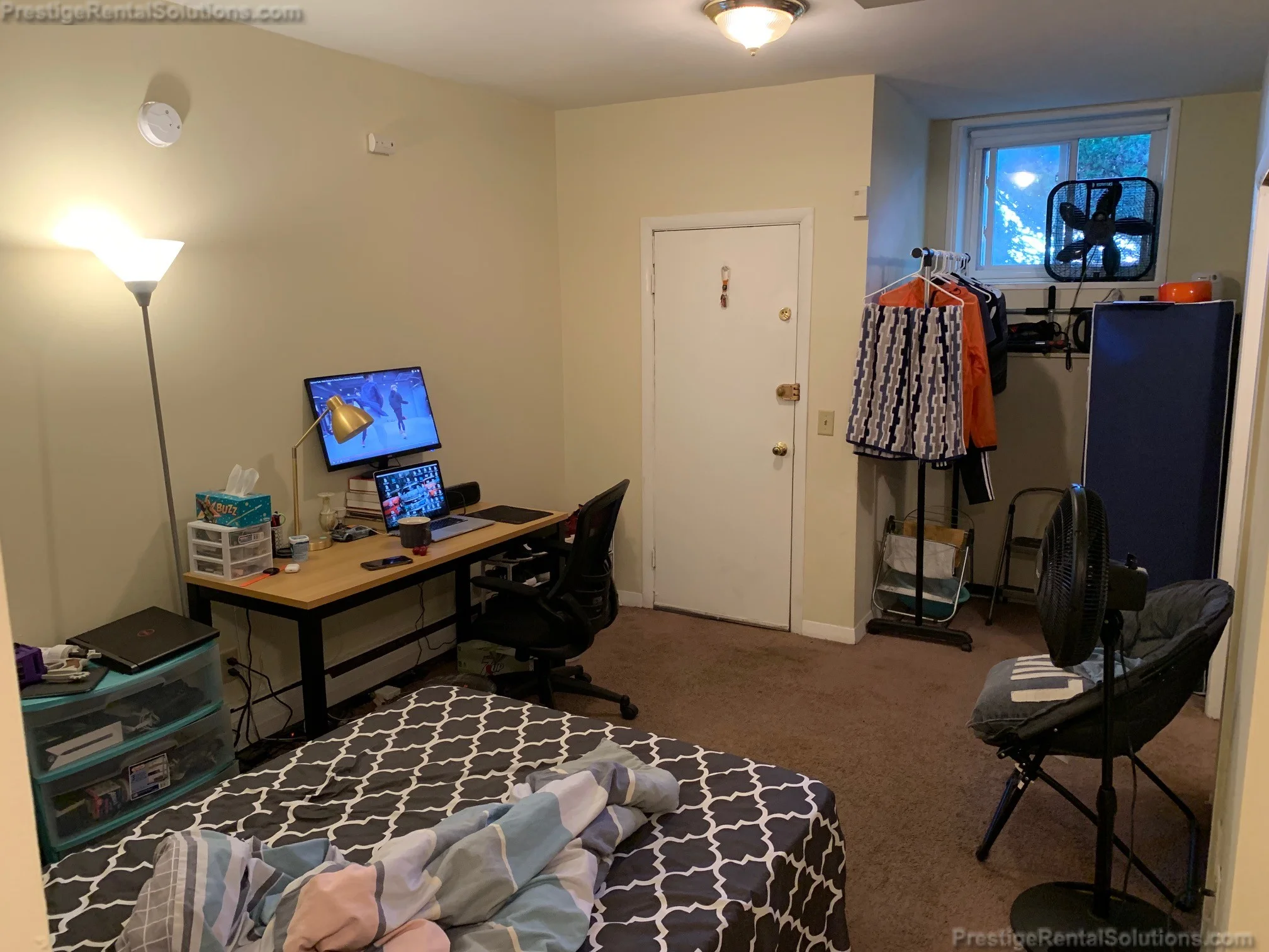 Studio bed, 1 bath apartment for rent at 1114 Commonwealth Ave Unit B, Allston