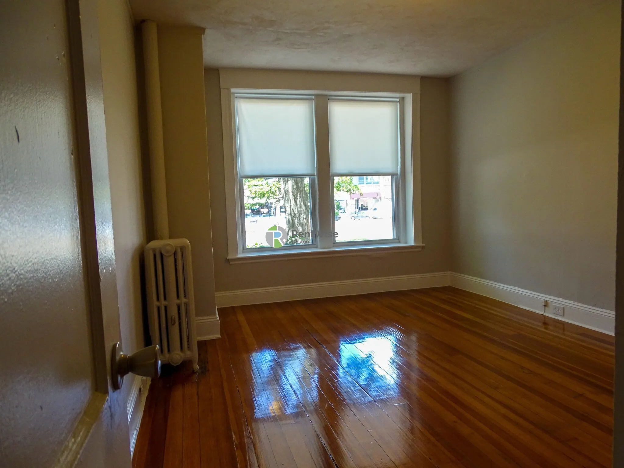 2 bed, 1 bath apartment for rent at 1116 Commonwealth Ave Unit 2, Allston — photo 8 of 10