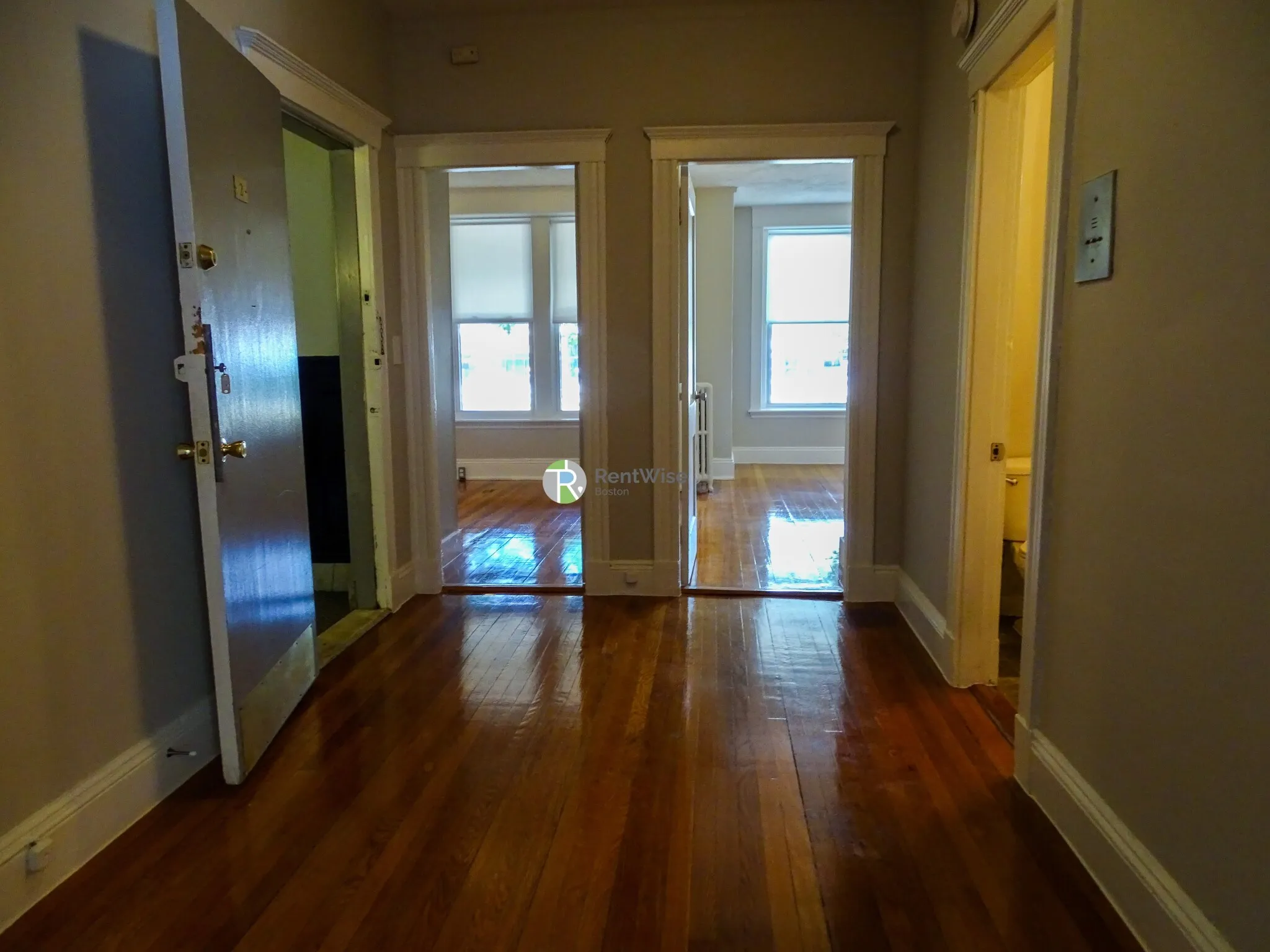 2 bed, 1 bath apartment for rent at 1116 Commonwealth Ave Unit 2, Allston — photo 6 of 10