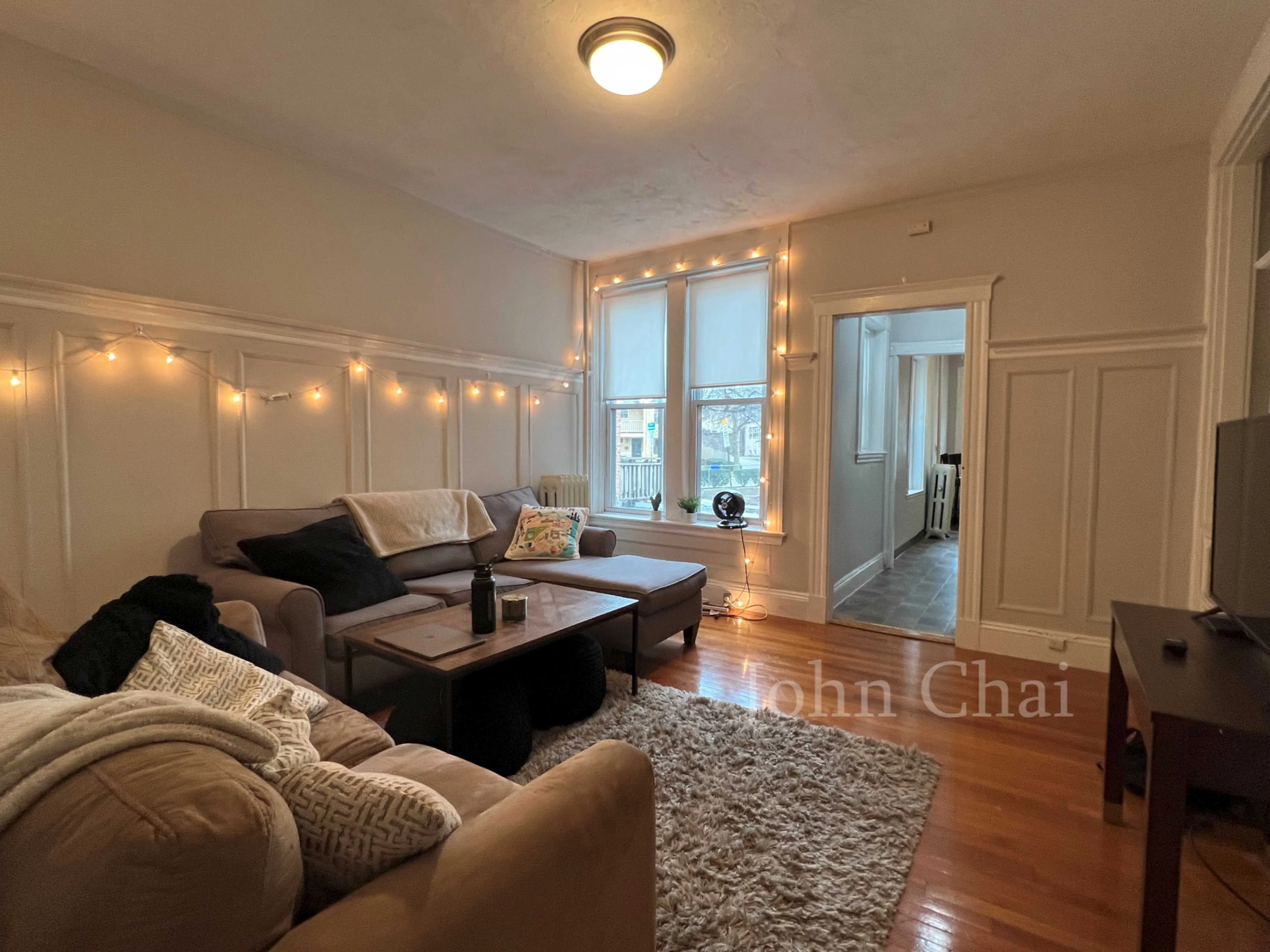 2 bed, 1 bath apartment for rent at 1116 Commonwealth Ave Unit 4, Allston — photo 2 of 30