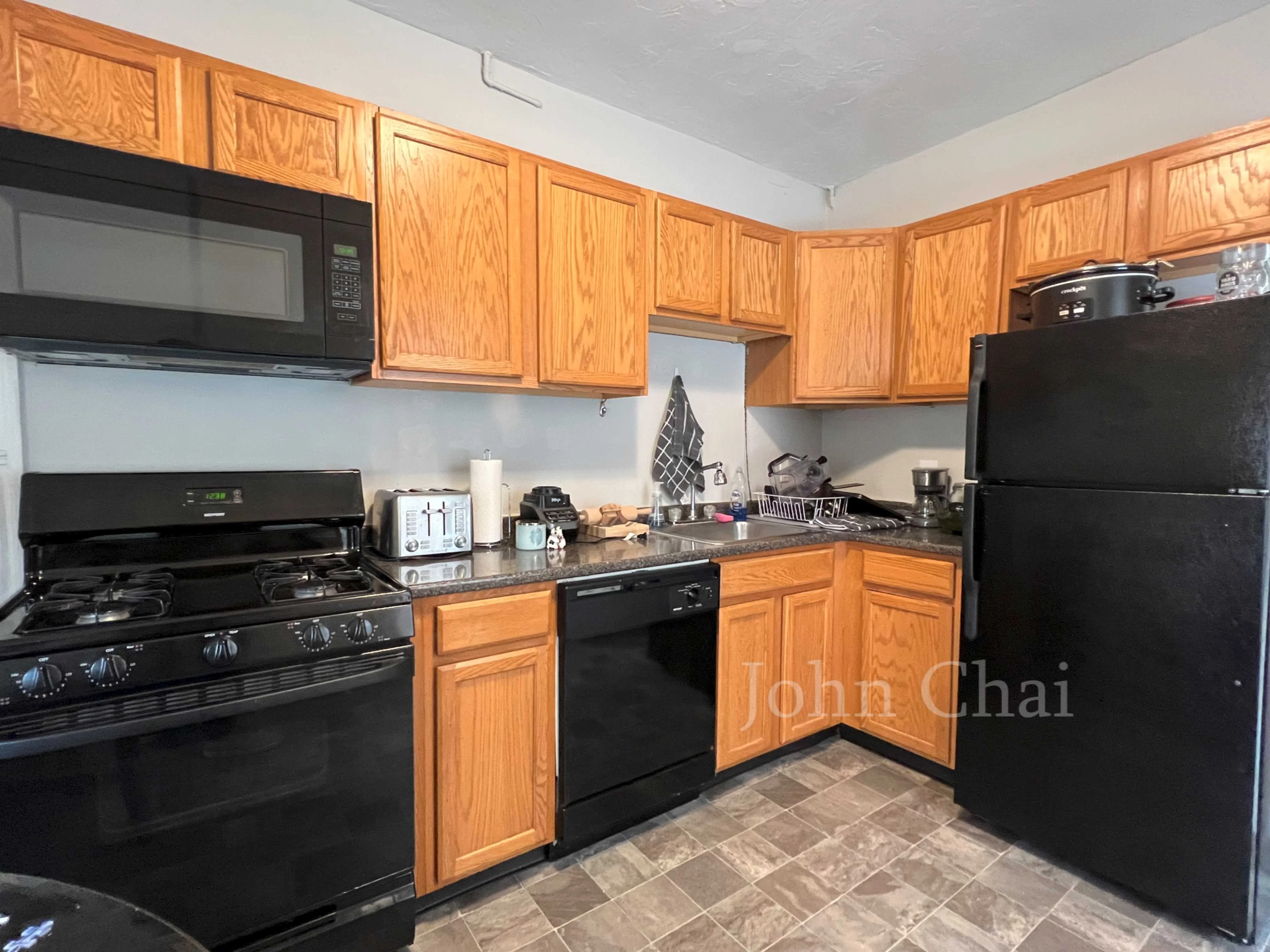 2 bed, 1 bath apartment for rent at 1116 Commonwealth Ave Unit 4, Allston — photo 11 of 30