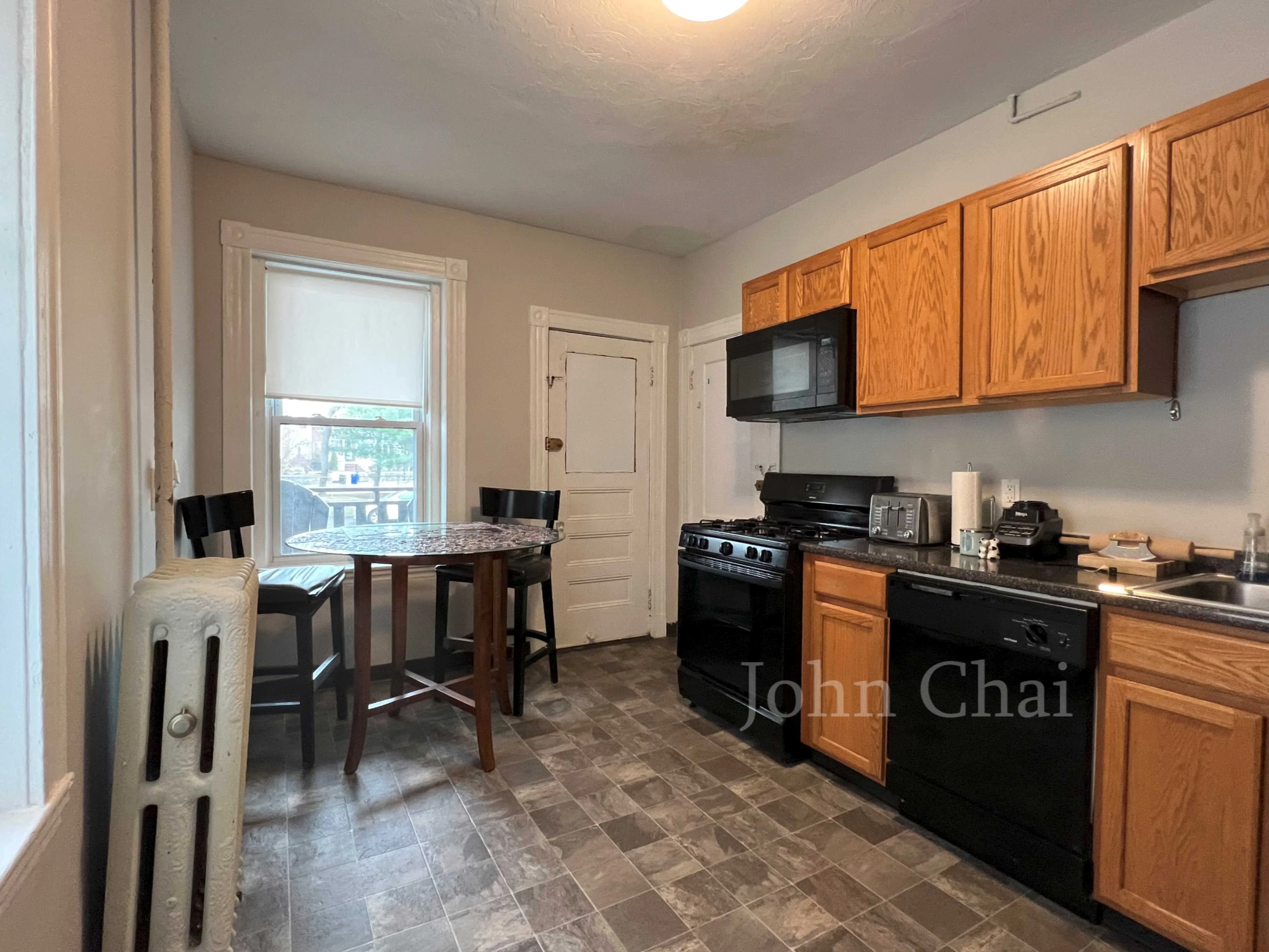 2 bed, 1 bath apartment for rent at 1116 Commonwealth Ave Unit 4, Allston — photo 7 of 30