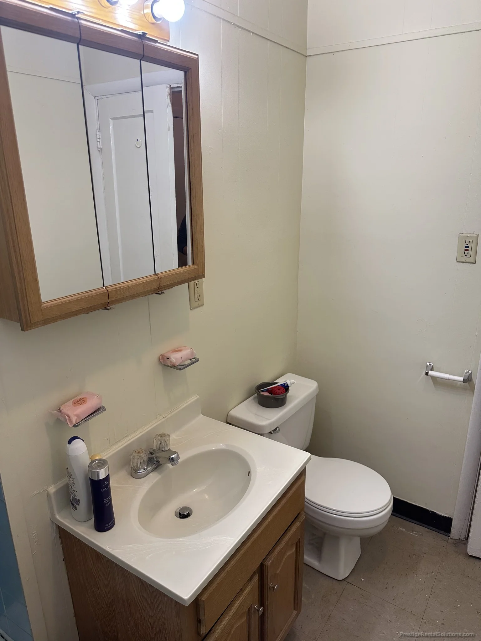 Studio bed, 1 bath apartment for rent at 1116 Commonwealth Ave Unit 5, Allston — photo 5 of 7