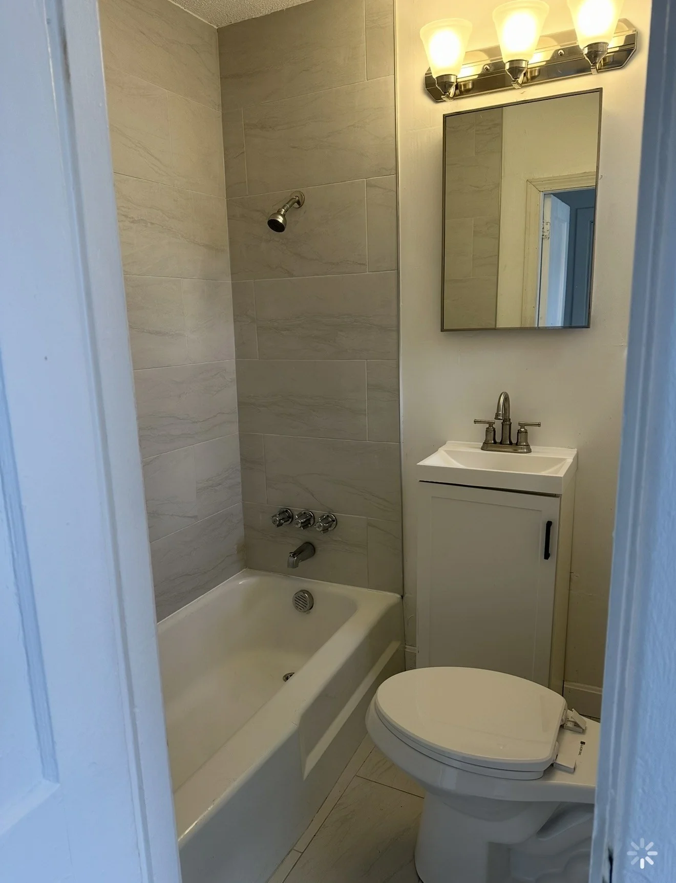 2 bed, 2 bath apartment for rent at 1116 N Main St Unit 2, Fall River — photo 10 of 11
