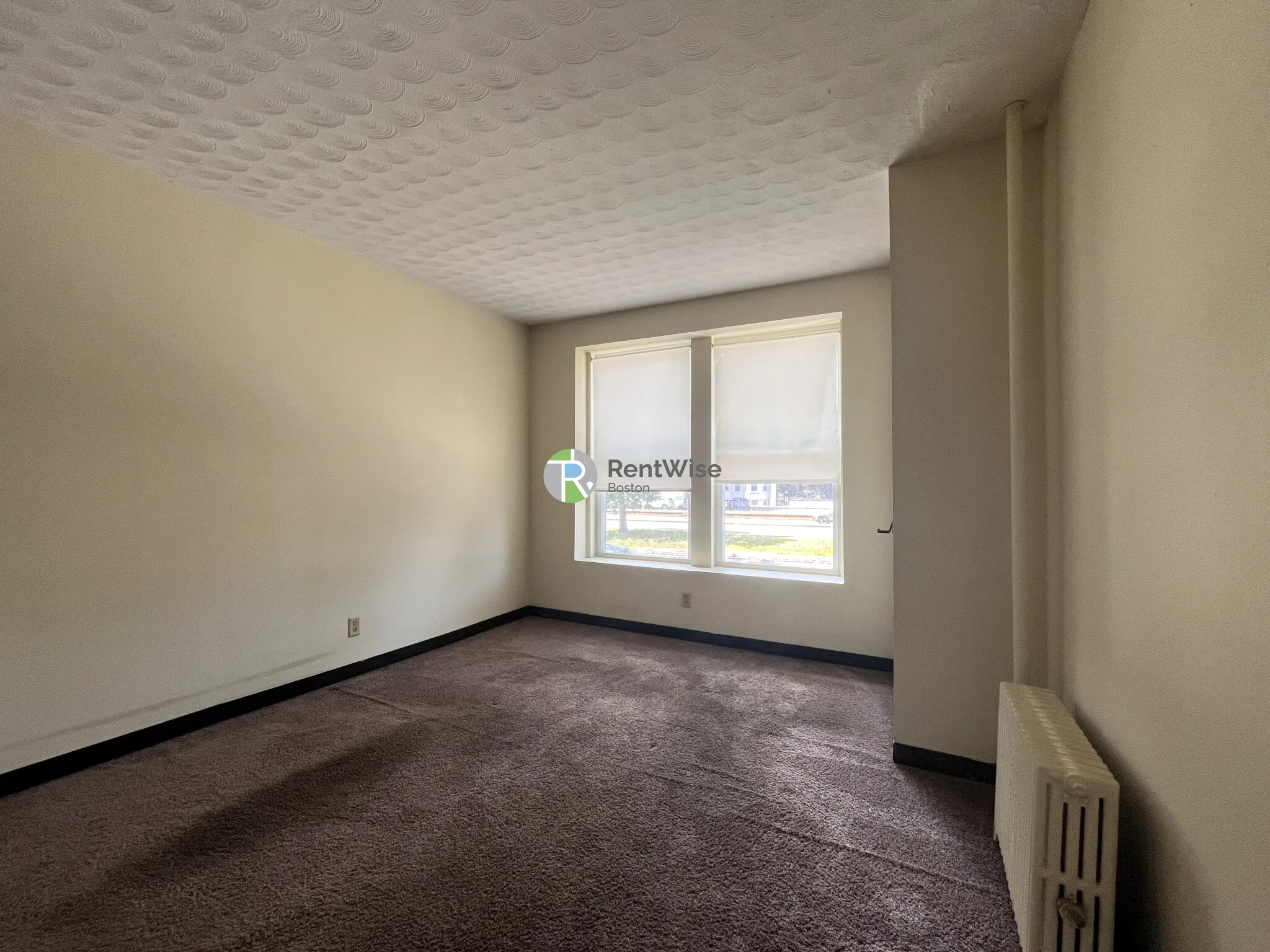 Studio bed, 1 bath apartment for rent at 1118 Commonwealth Ave Unit 1, Allston — photo 1 of 12