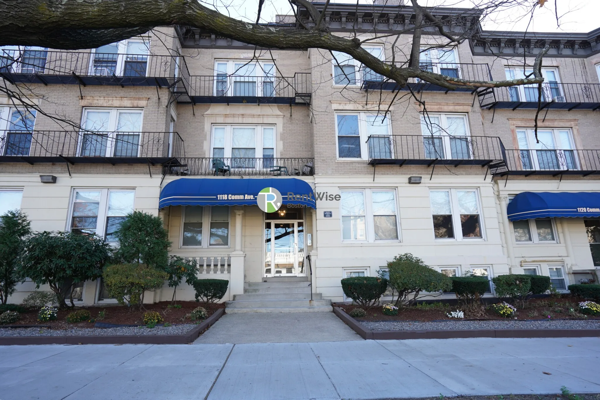 1 bed, 1 bath apartment for rent at 1118 Commonwealth Ave Unit 2A, Allston — photo 6 of 8