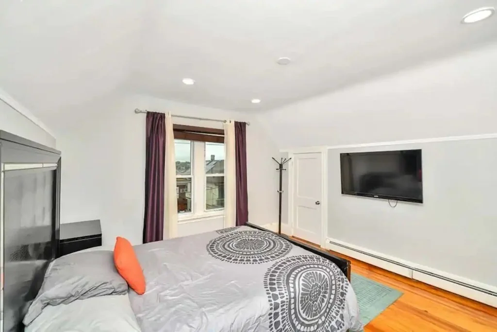 2 bed, 1 bath apartment for rent at 1119 Saratoga St Unit 3, East Boston — photo 13 of 21