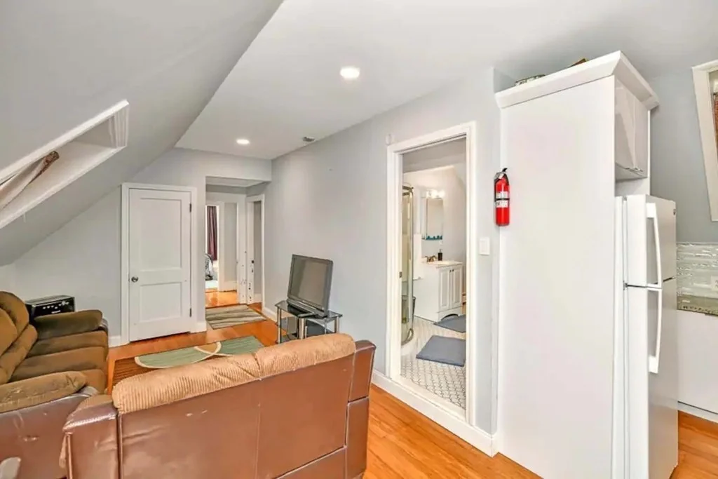 2 bed, 1 bath apartment for rent at 1119 Saratoga St Unit 3, East Boston — photo 8 of 21
