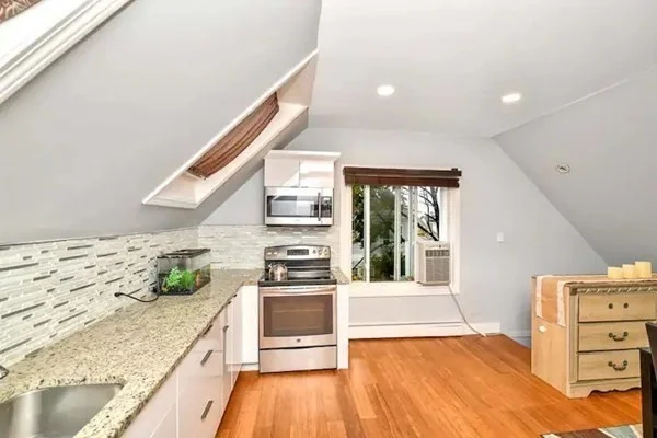 2 bed, 1 bath apartment for rent at 1119 Saratoga St Unit 3, East Boston — photo 4 of 21