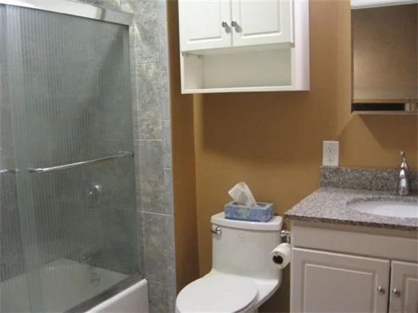 4 bed, 2 bath apartment for rent at 111A Centre St Unit 111A, Coolidge Corner — photo 6 of 11