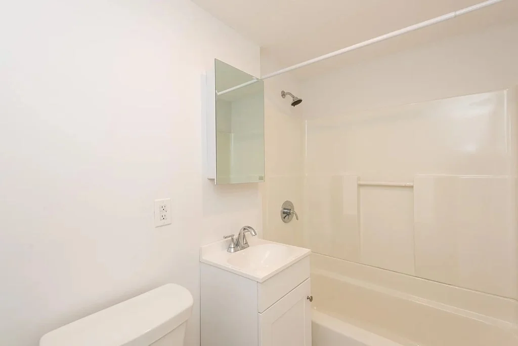2 bed, 1 bath apartment for rent at 112 Adams St Unit 3L, Dorchester — photo 6 of 6