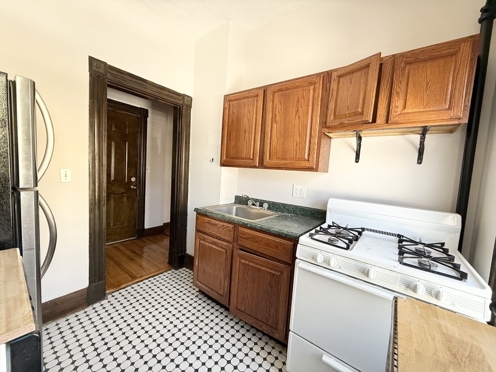 2 bed, 1 bath apartment for rent at 112 Allston St Unit 1, Allston — photo 1 of 10