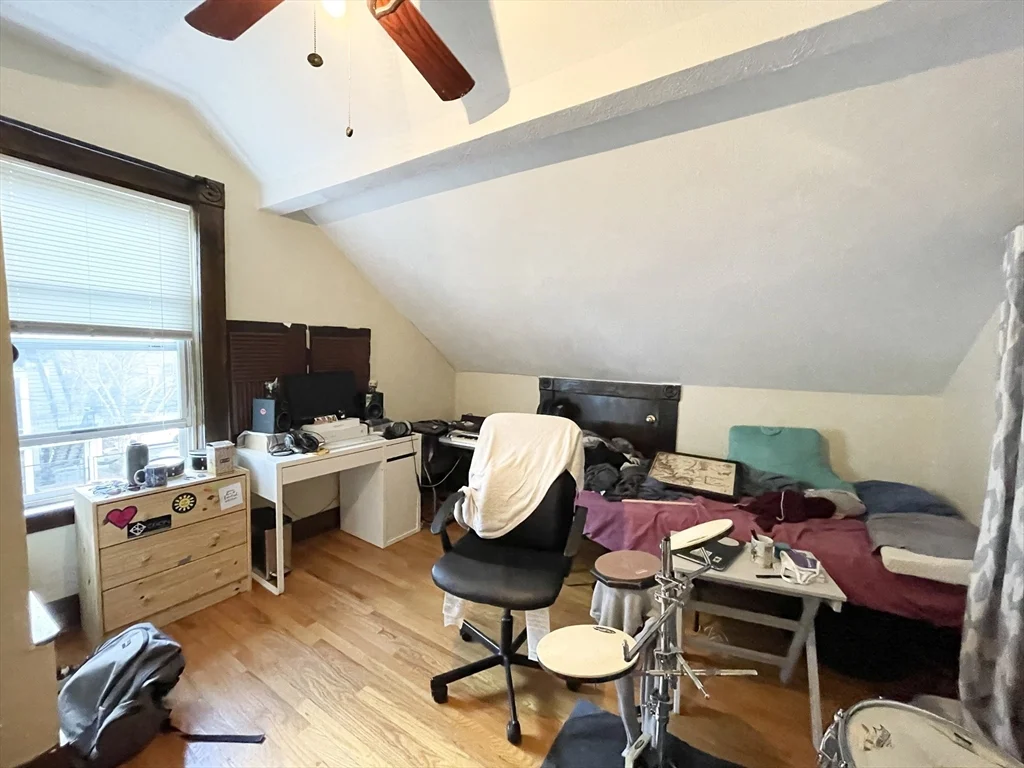 2 bed, 1 bath apartment for rent at 112 Allston St Unit 1, Allston — photo 9 of 10