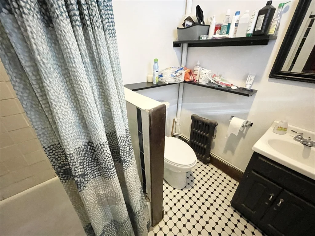 2 bed, 1 bath apartment for rent at 112 Allston St Unit 1, Allston — photo 10 of 10