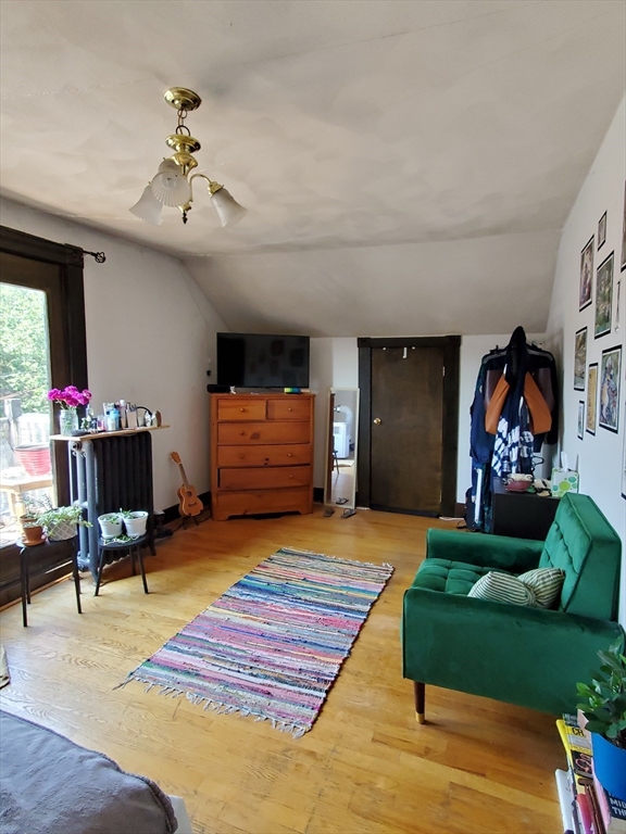 1 bed, 1 bath apartment for rent at 112 Allston St Unit 4, Allston — photo 3 of 9