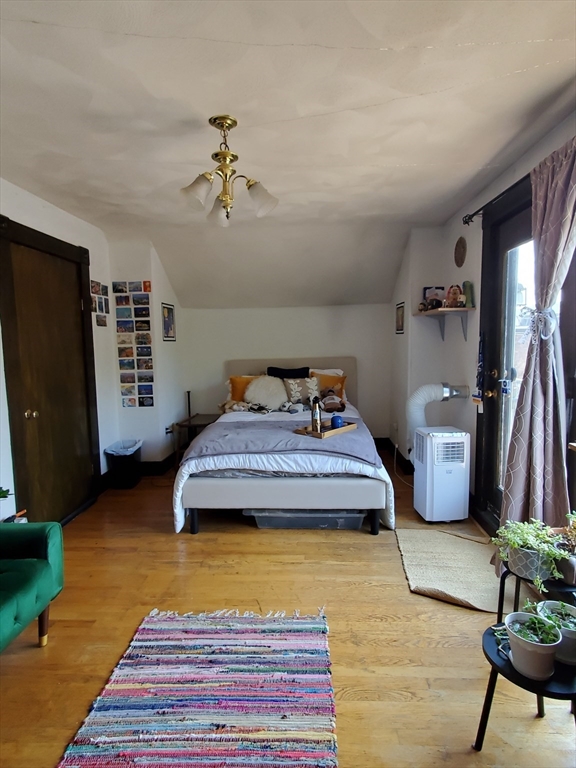 1 bed, 1 bath apartment for rent at 112 Allston St Unit 4, Allston — photo 5 of 9