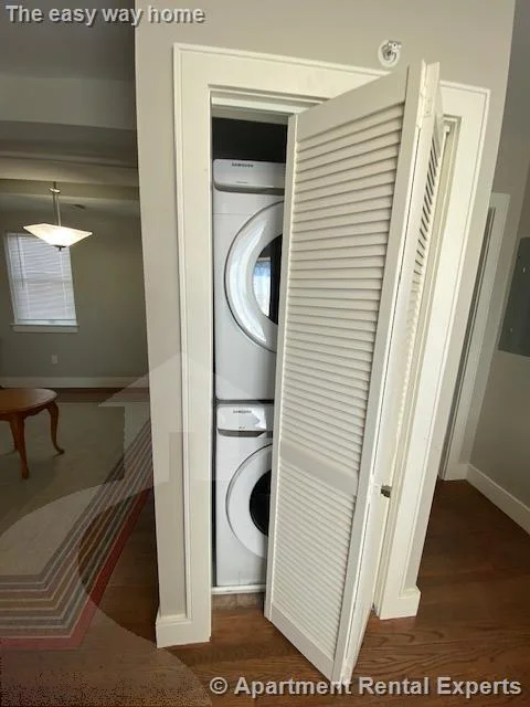 4 bed, 2 bath apartment for rent at 112 Broadway Unit 3, East Somerville — photo 5 of 10