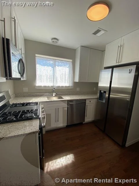 4 bed, 2 bath apartment for rent at 112 Broadway Unit 3, East Somerville