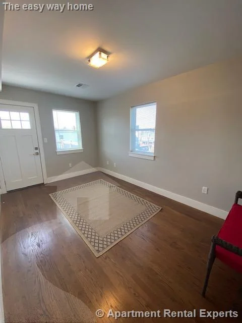 4 bed, 2 bath apartment for rent at 112 Broadway Unit 3, East Somerville — photo 8 of 10