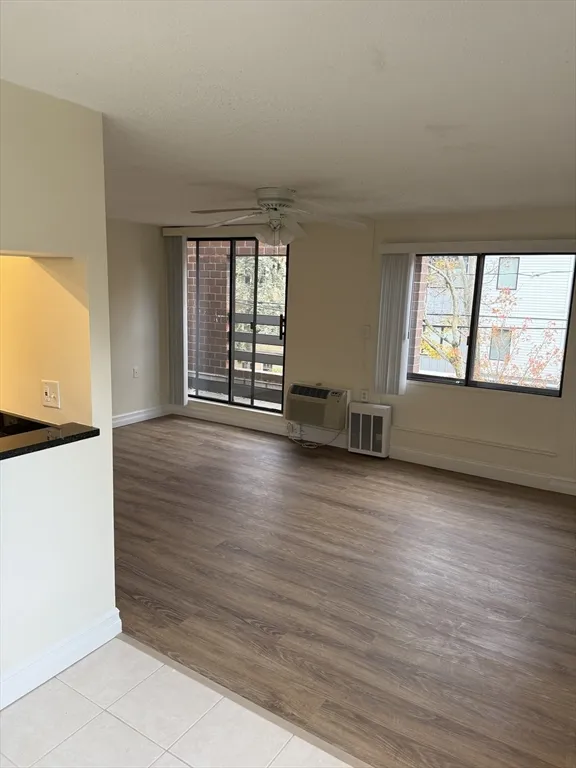 2 bed, 1 bath apartment for rent at 112 Centre St Unit 112, North Brookline — photo 5 of 15