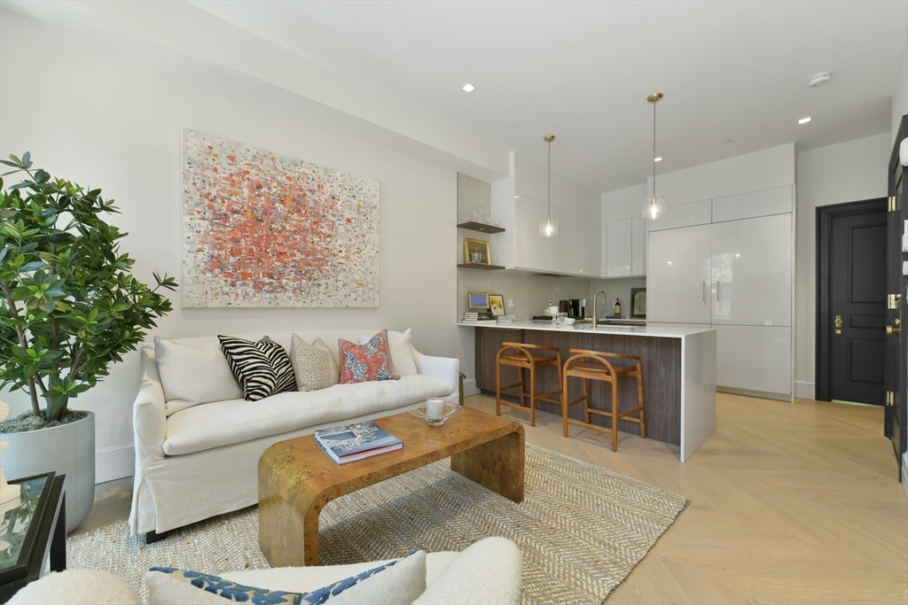 1 bed, 1 bath apartment for rent at 112 Charles St Unit 2, Beacon Hill — photo 4 of 15