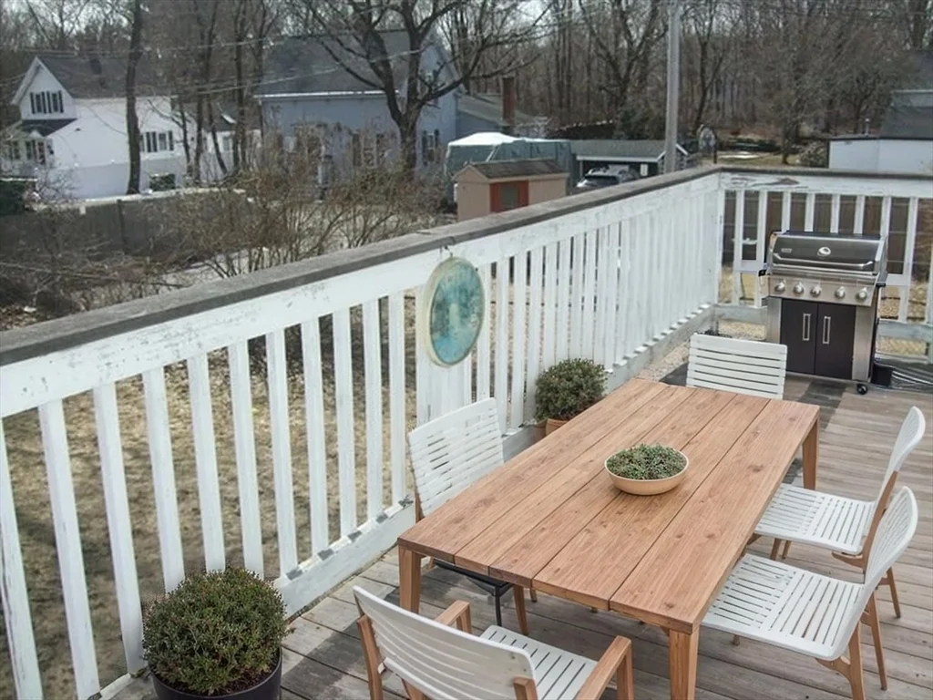 2 bed, 1 bath apartment for rent at 112 Cottage St Unit 1st floor, Franklin — photo 26 of 32