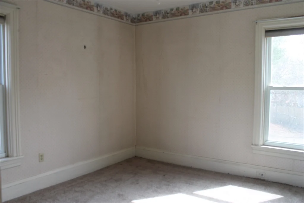 2 bed, 1 bath apartment for rent at 112 Cottage St Unit 1st floor, Franklin — photo 24 of 32