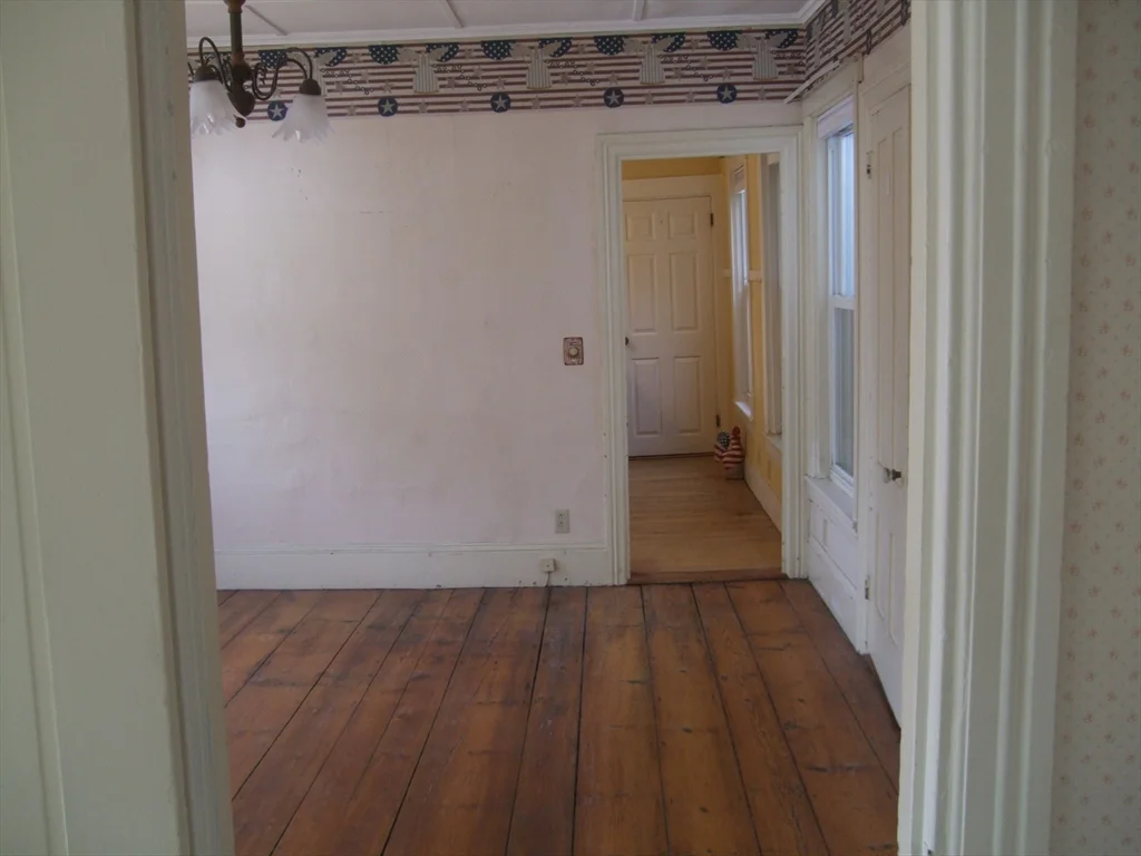 2 bed, 1 bath apartment for rent at 112 Cottage St Unit 1st floor, Franklin — photo 20 of 32