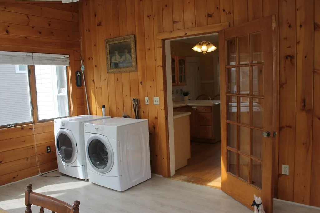 2 bed, 1 bath apartment for rent at 112 Cottage St Unit 1st floor, Franklin — photo 15 of 32
