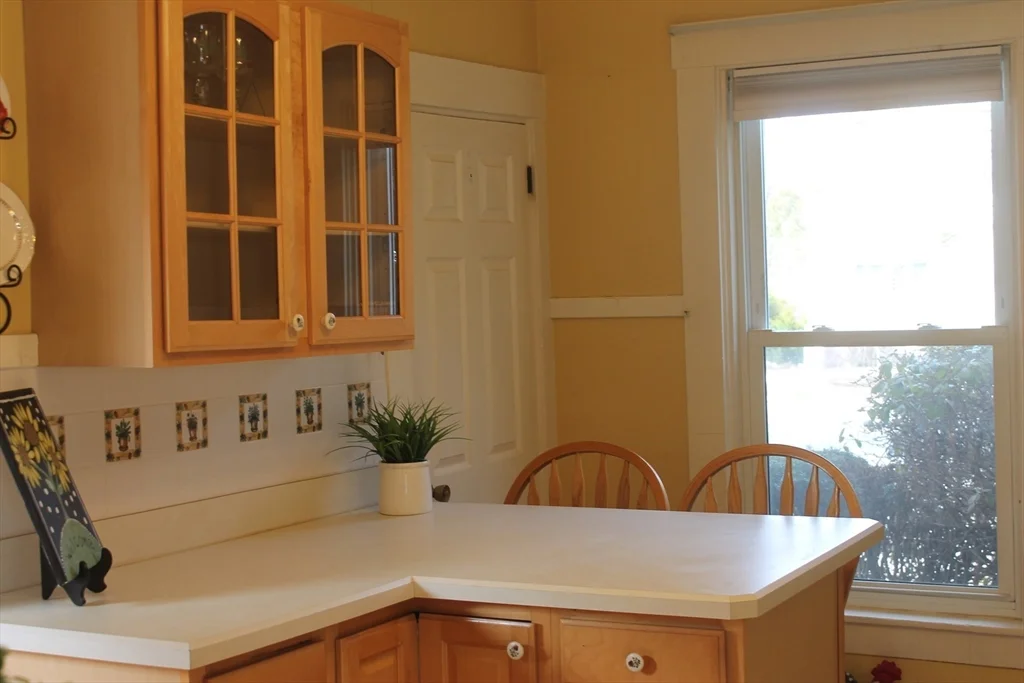 2 bed, 1 bath apartment for rent at 112 Cottage St Unit 1st floor, Franklin — photo 7 of 32