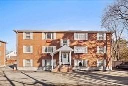 1 bed, 1 bath apartment for rent at 112 Decatur St Unit 6, Arlington — photo 6 of 11