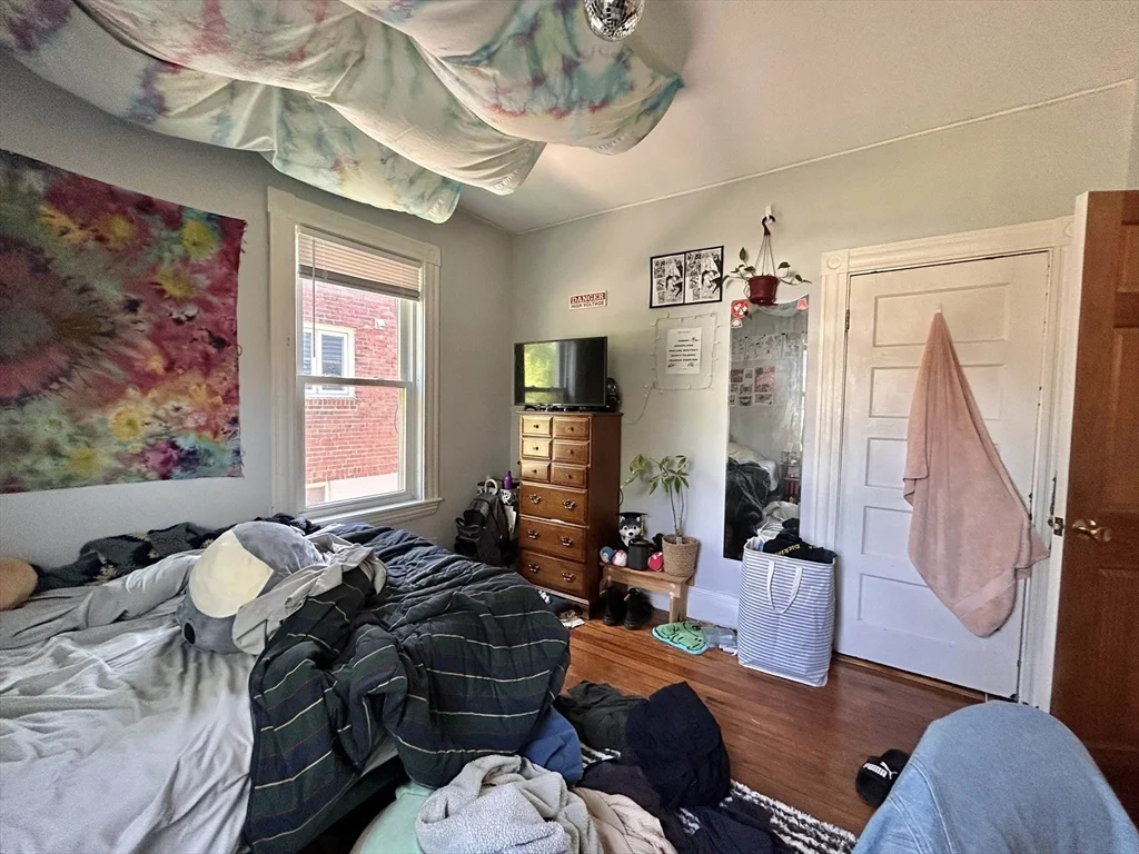 2 bed, 1 bath apartment for rent at 112 Dustin St, Boston — photo 6 of 11