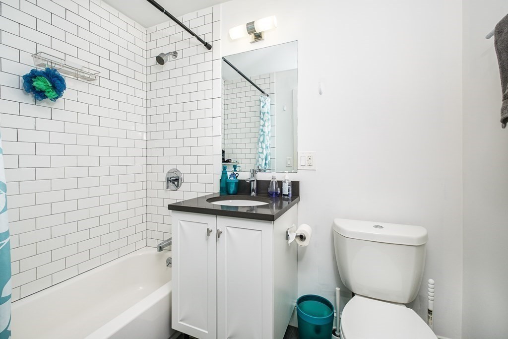 3 bed, 2 bath apartment for rent at 112 Glen St Unit 118, East Somerville — photo 9 of 13