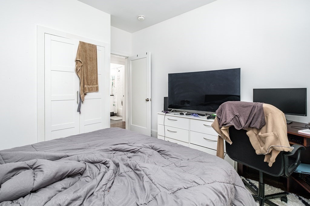 3 bed, 2 bath apartment for rent at 112 Glen St Unit 118, East Somerville — photo 8 of 13