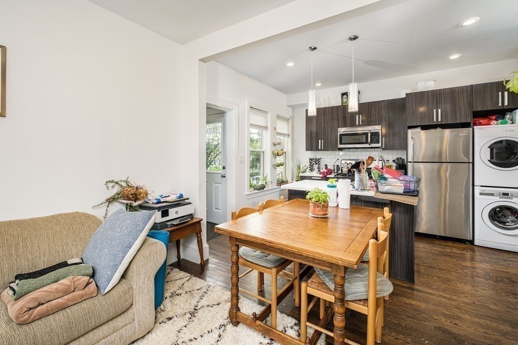 3 bed, 2 bath apartment for rent at 112 Glen St Unit 118, East Somerville — photo 11 of 13