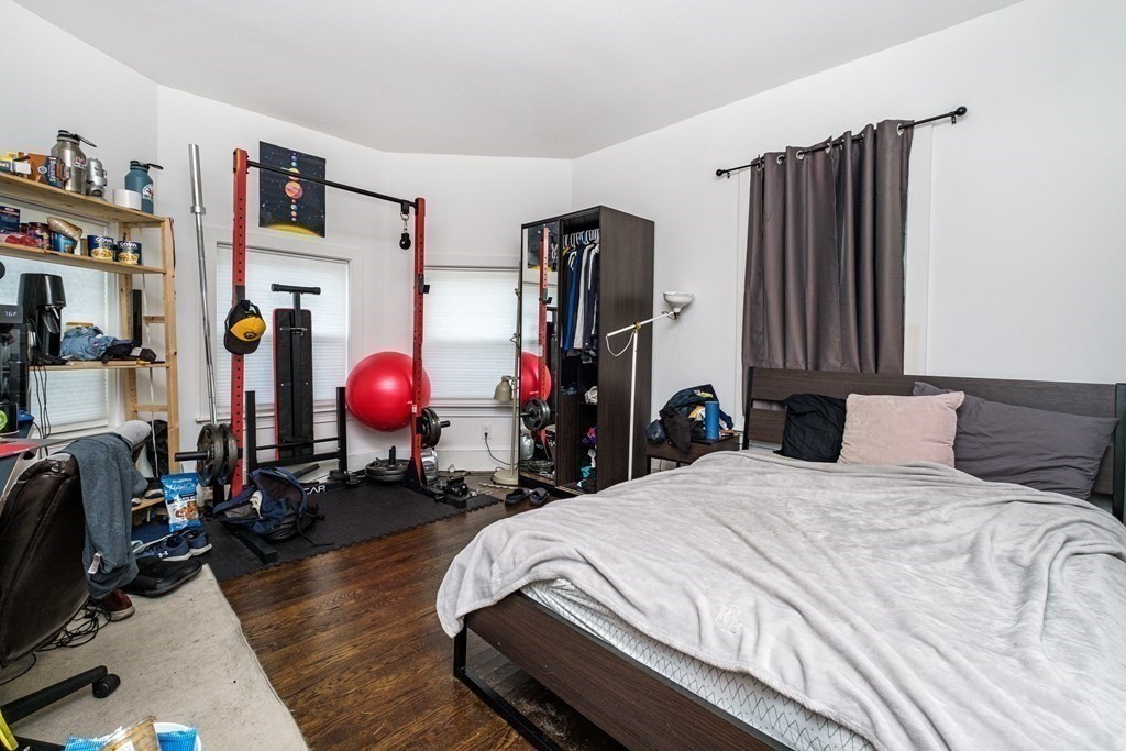 3 bed, 2 bath apartment for rent at 112 Glen St Unit 118, East Somerville — photo 4 of 13