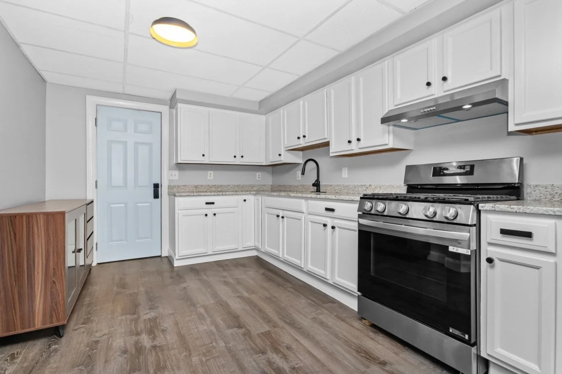 3 bed, 2 bath apartment for rent at 112 Hampshire St Unit 1, Lowell — photo 9 of 19