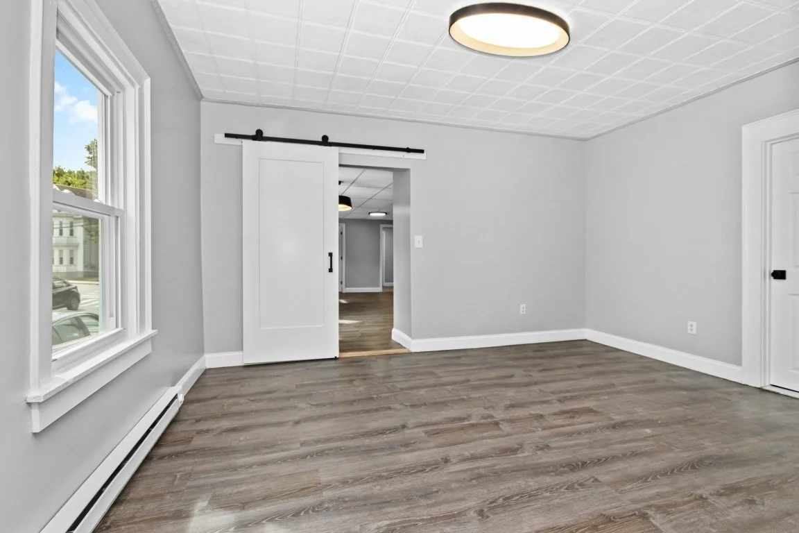 3 bed, 2 bath apartment for rent at 112 Hampshire St Unit 1, Lowell — photo 5 of 19