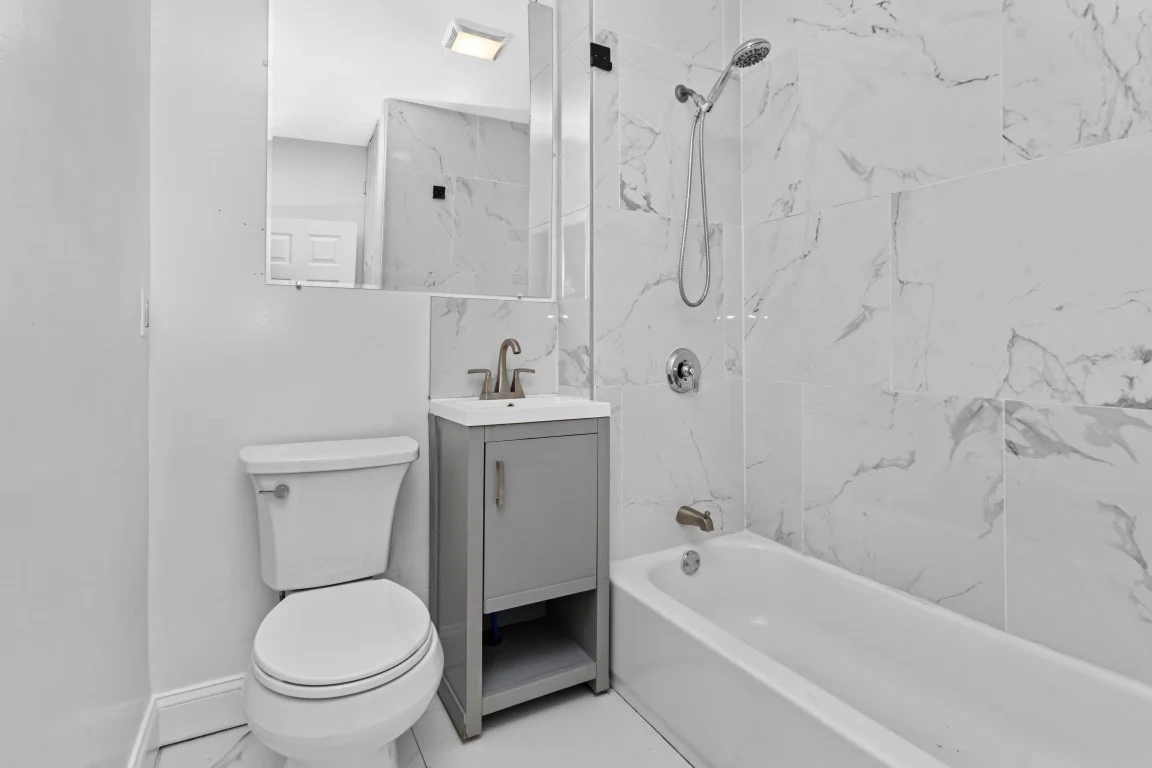 3 bed, 2 bath apartment for rent at 112 Hampshire St Unit 1, Lowell — photo 14 of 19