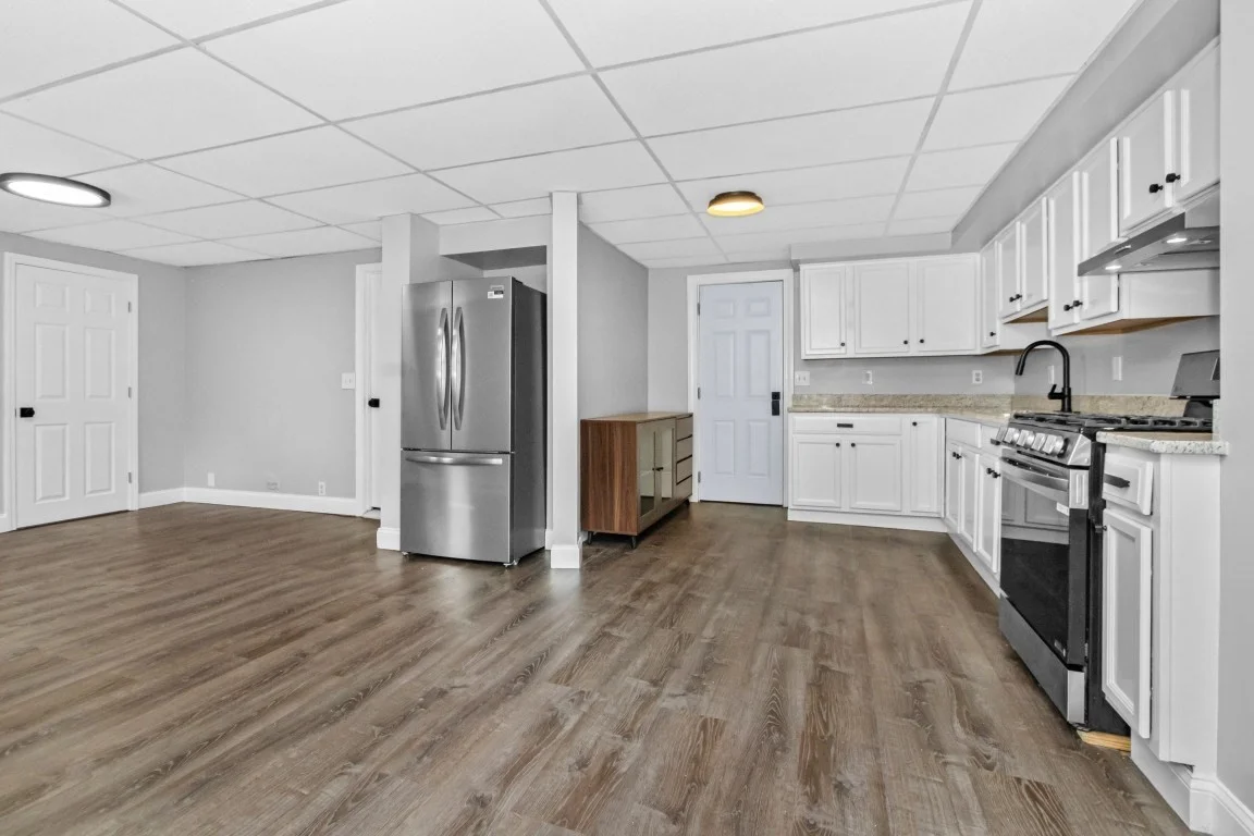 3 bed, 2 bath apartment for rent at 112 Hampshire St Unit 1, Lowell — photo 6 of 19