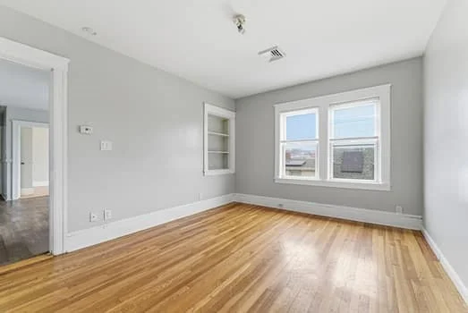 4 bed, 1 bath apartment for rent at 112 Harrison Unit 2, Worcester — photo 11 of 12