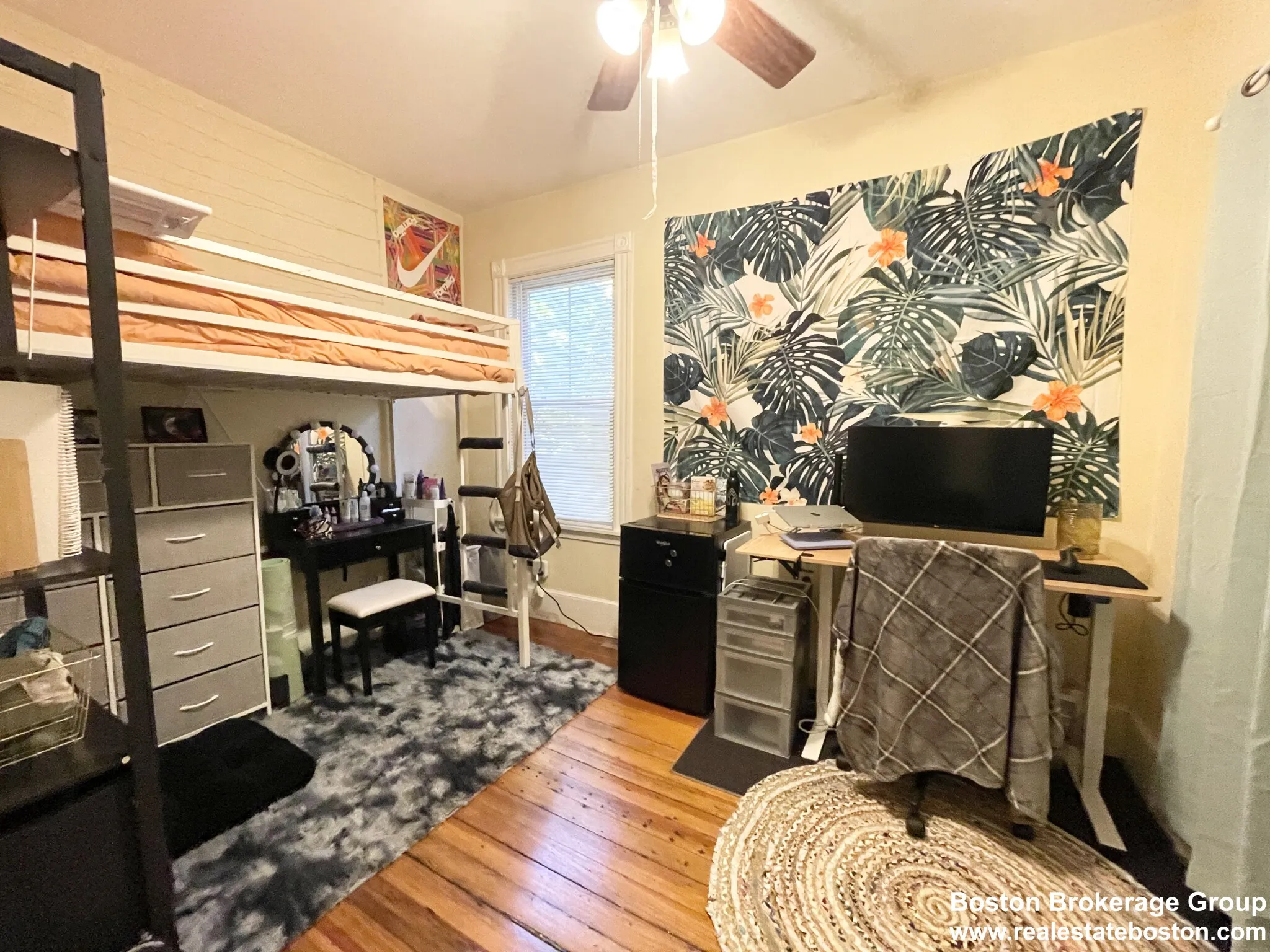 4 bed, 1 bath apartment for rent at 112 Hillside St Unit 1, Mission Hill — photo 8 of 10