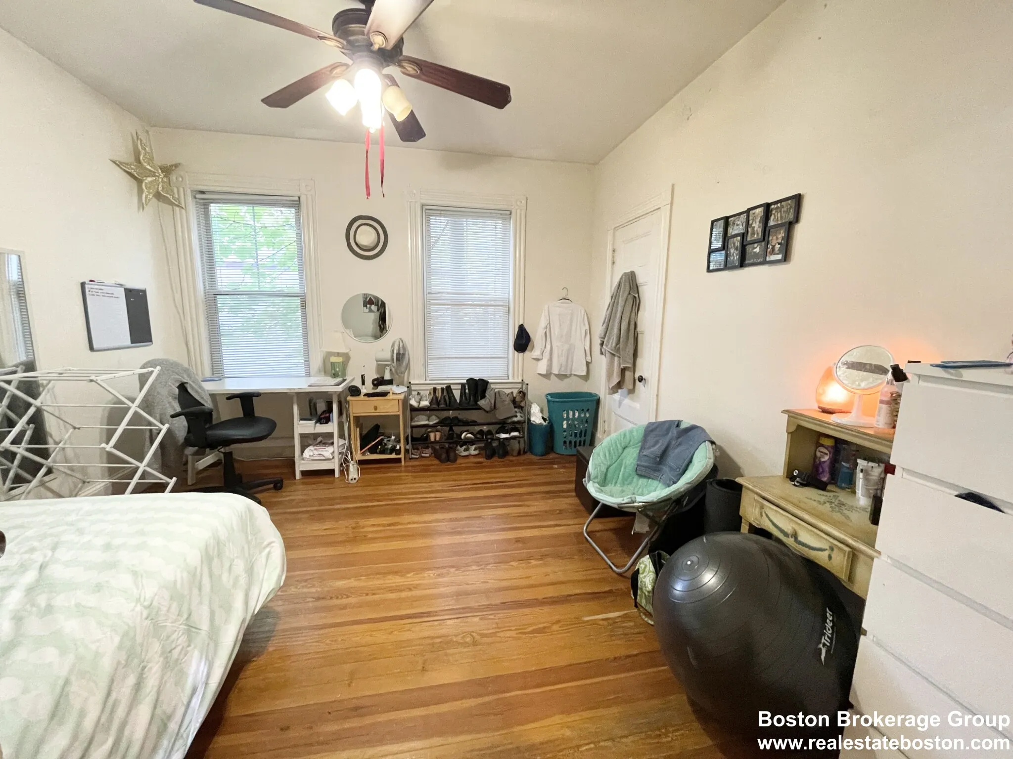 4 bed, 1 bath apartment for rent at 112 Hillside St Unit 1, Mission Hill — photo 6 of 10