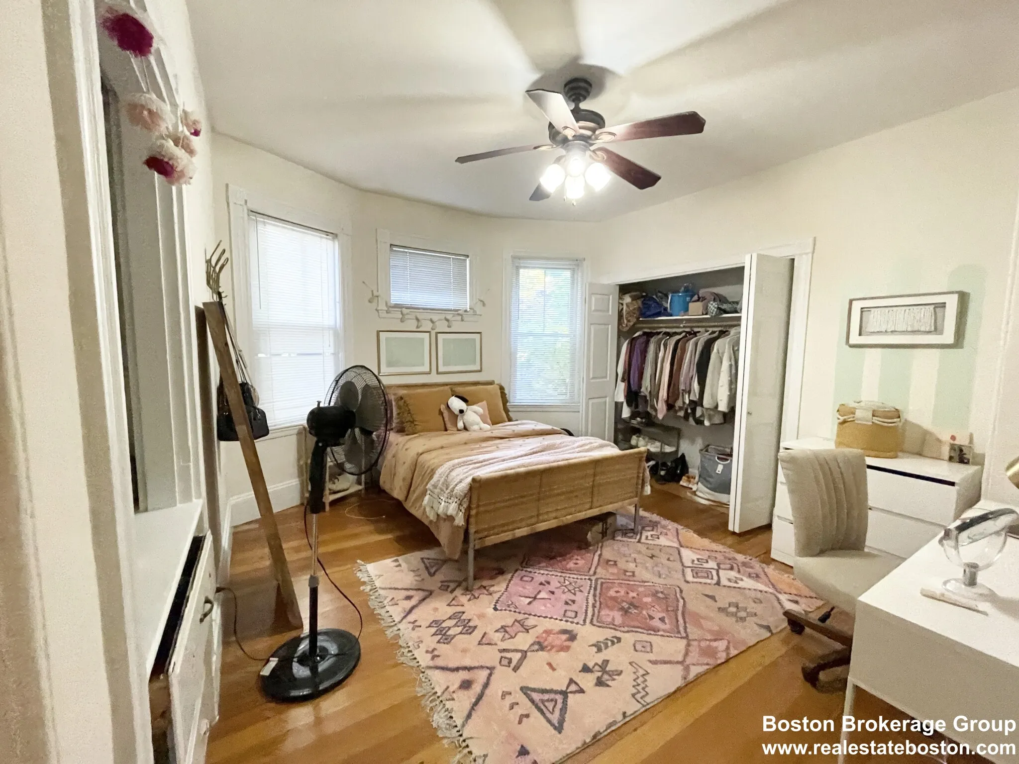 4 bed, 1 bath apartment for rent at 112 Hillside St Unit 1, Mission Hill — photo 7 of 10