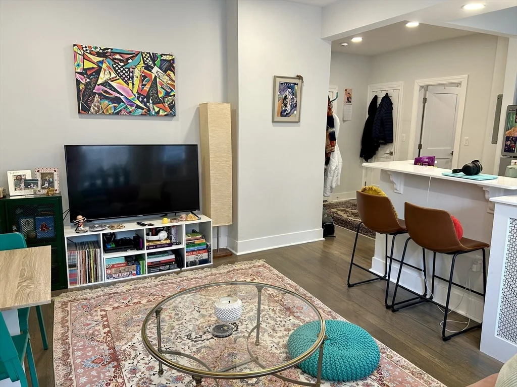 1 bed, 1 bath apartment for rent at 112 Jersey St Unit 8, Fenway — photo 8 of 23