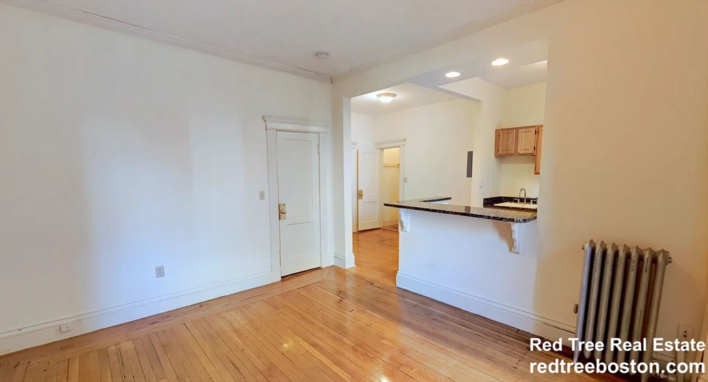 2 bed, 1 bath apartment for rent at 112 Jersey Unit 04, Fenway — photo 6 of 9