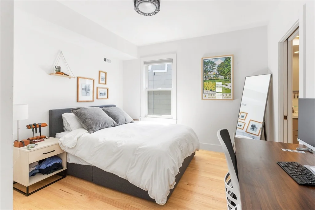 2 bed, 2 bath apartment for rent at 112 King St Unit 3, Boston — photo 6 of 16