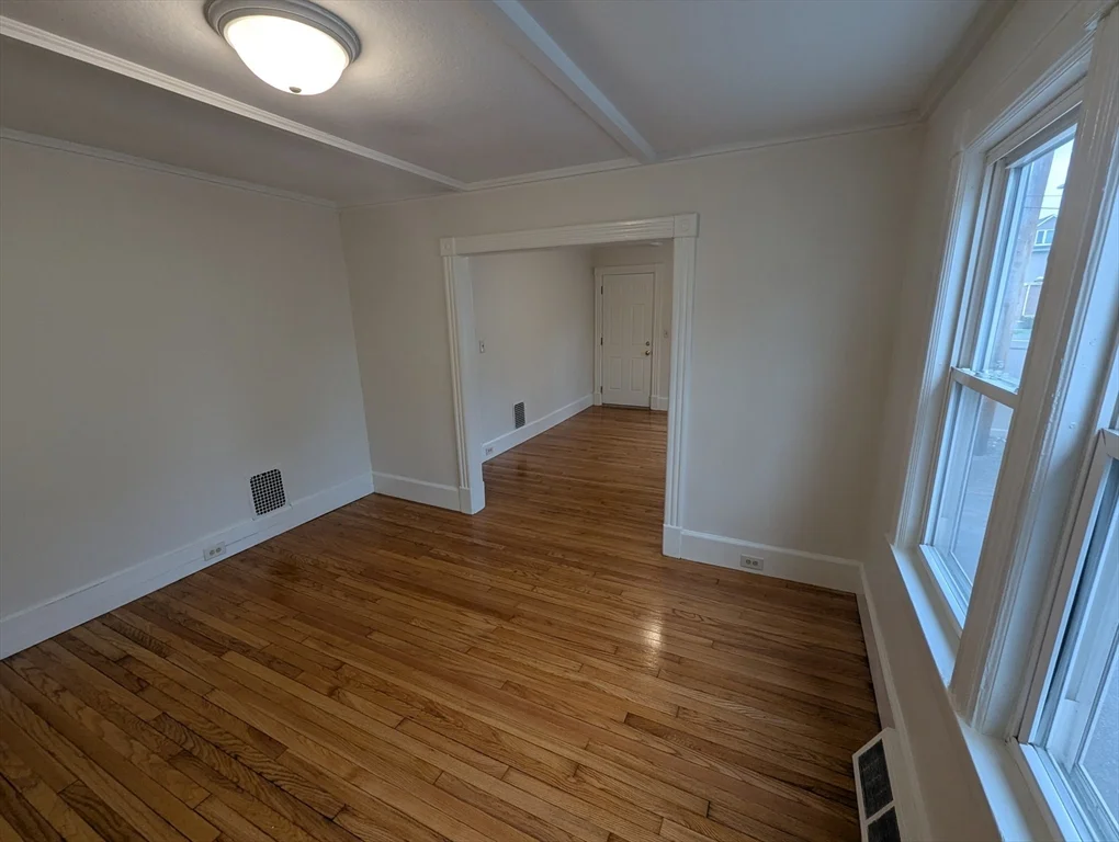 3 bed, 1 bath apartment for rent at 112 King St Unit A, Northampton — photo 8 of 28