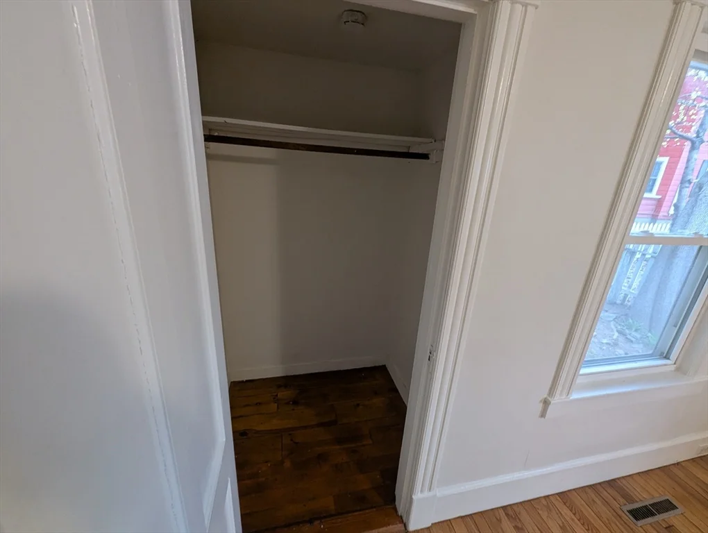 3 bed, 1 bath apartment for rent at 112 King St Unit A, Northampton — photo 28 of 28